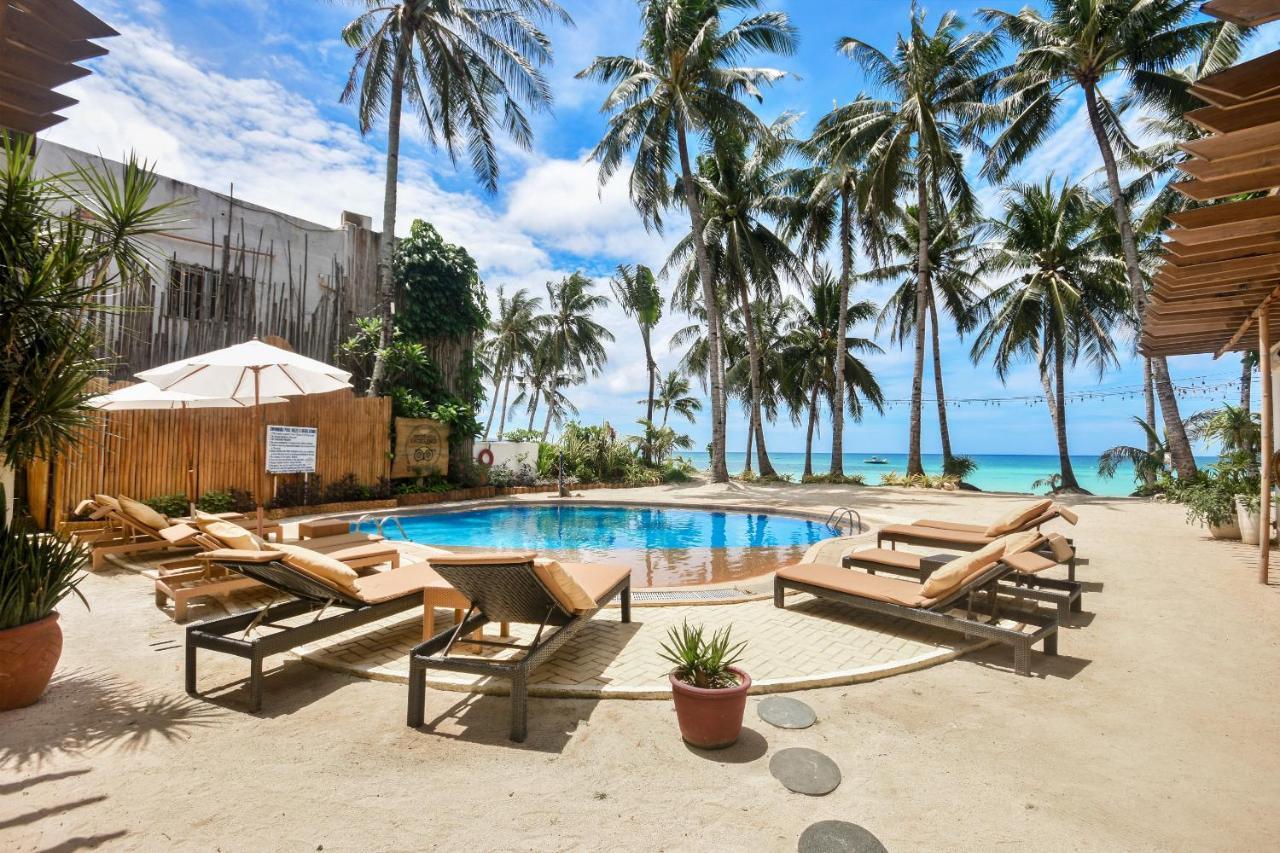 Microtel By Wyndham Boracay Balabag  Eksteriør billede