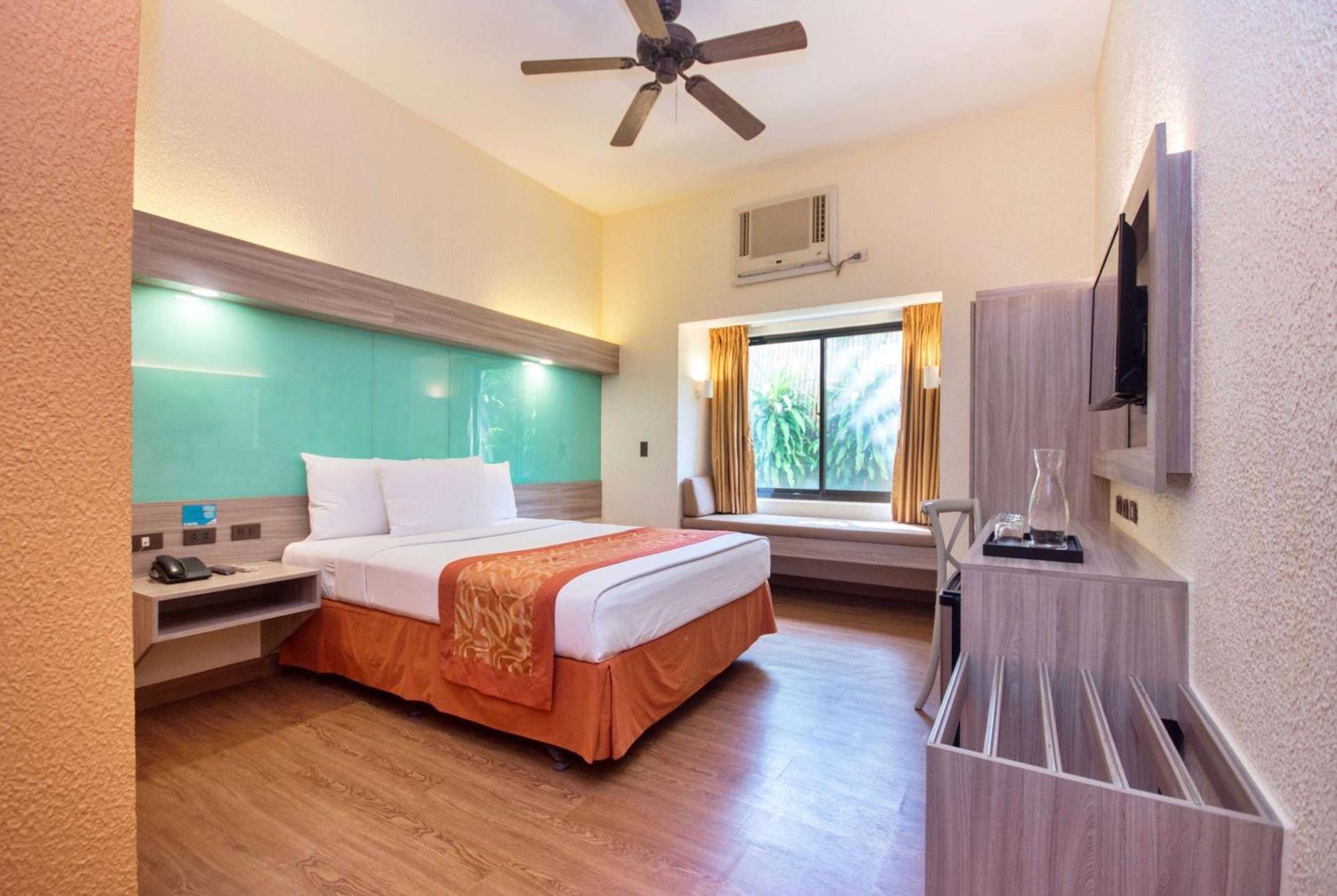 Microtel By Wyndham Boracay Balabag  Eksteriør billede